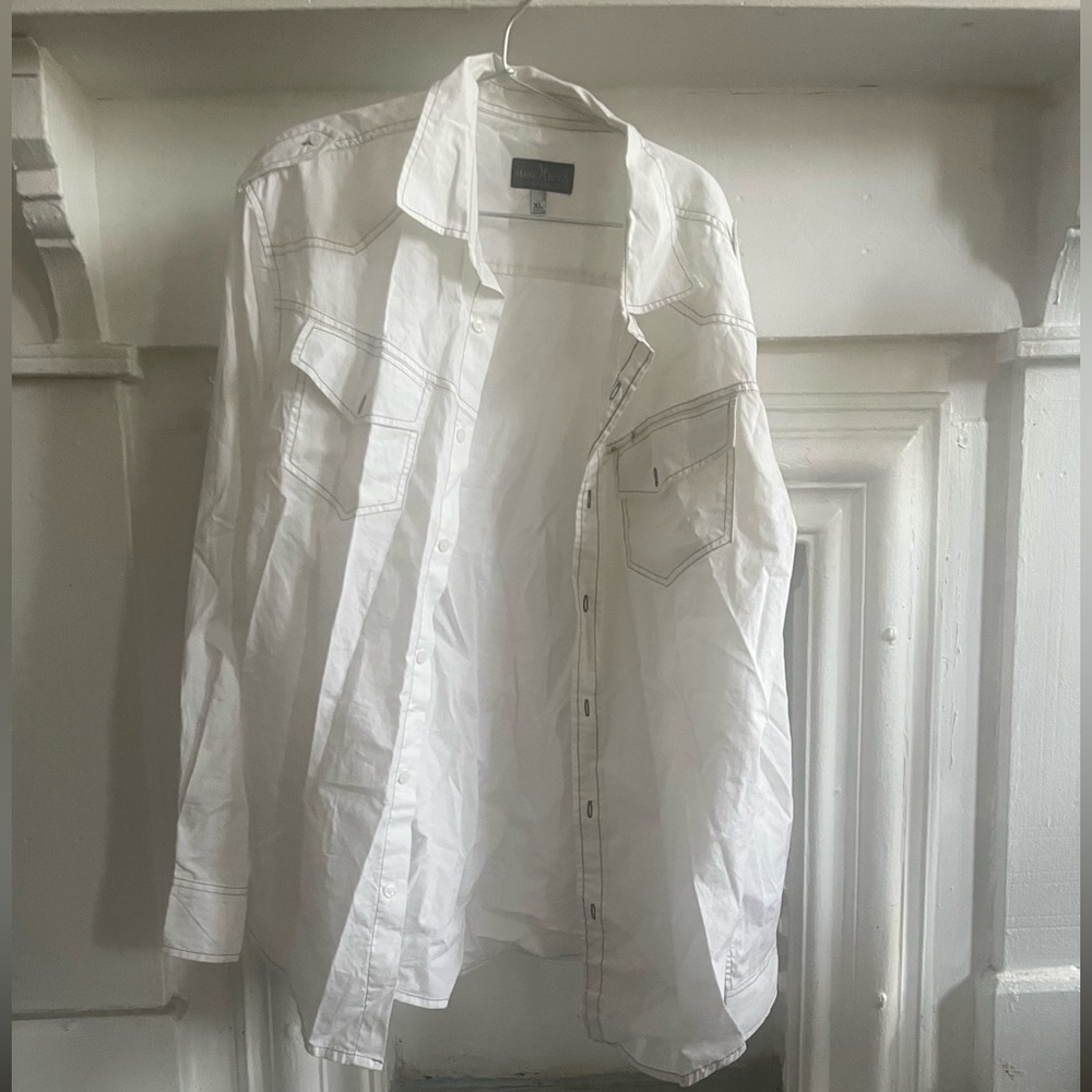 Marc Ecko early 2000s mens white button shirt